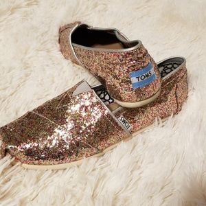 Beautiful Glitter Toms shoes